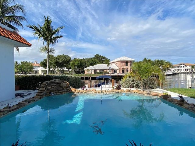 71 Bay Colony Drive, Fort Lauderdale, FL 33308