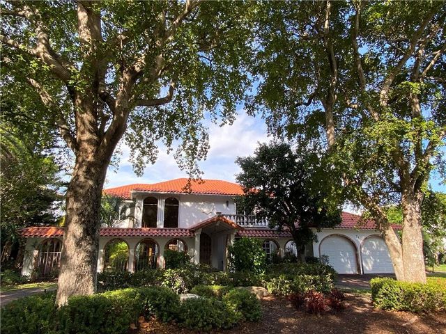 71 Bay Colony Drive, Fort Lauderdale, FL 33308