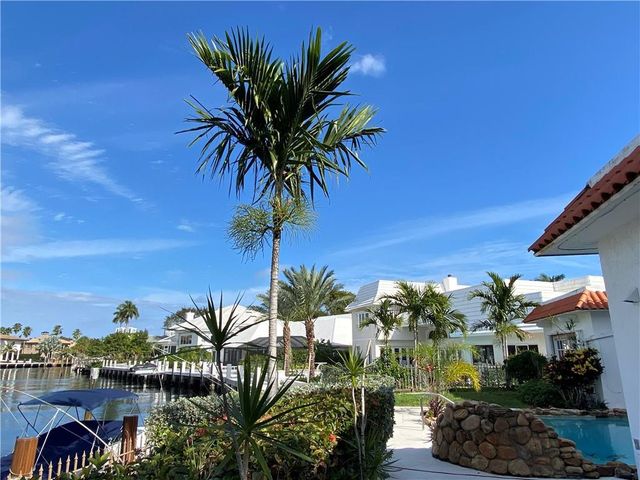 71 Bay Colony Drive, Fort Lauderdale, FL 33308