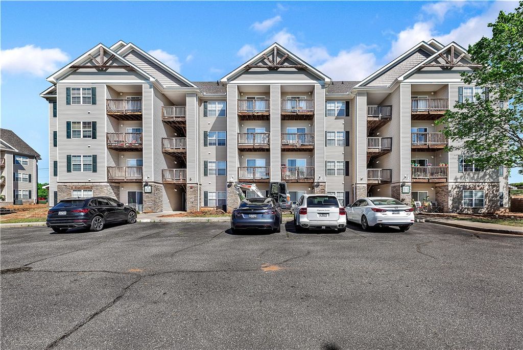 726 Lookover Drive, Anderson, SC 29621