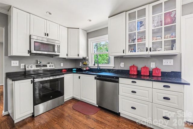 3950 Rocky River Place, Harrisburg, NC 28075