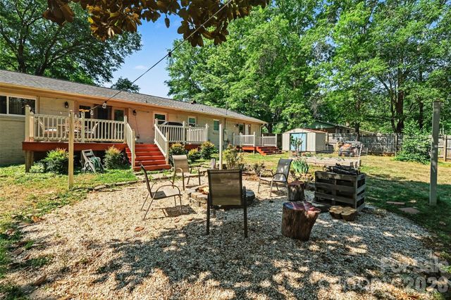 3950 Rocky River Place, Harrisburg, NC 28075