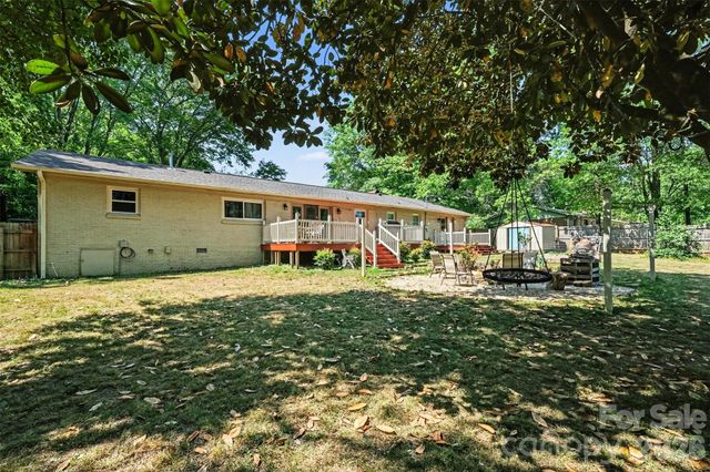 3950 Rocky River Place, Harrisburg, NC 28075