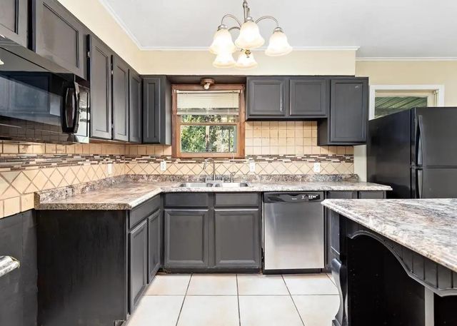 5470 Spencer Drive, Beaumont, TX 77708