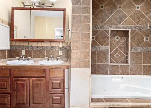 5470 Spencer Drive, Beaumont, TX 77708