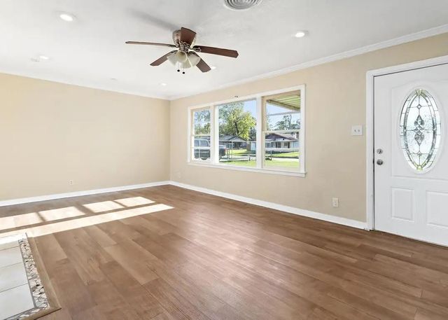 5470 Spencer Drive, Beaumont, TX 77708