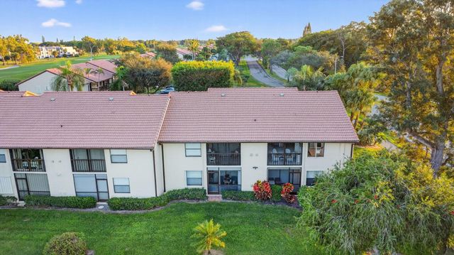 4542 Lucerne Lakes Boulevard E 202, Lake Worth, FL 33467