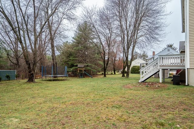 6 Flanagan Dr, Framingham, MA 01701