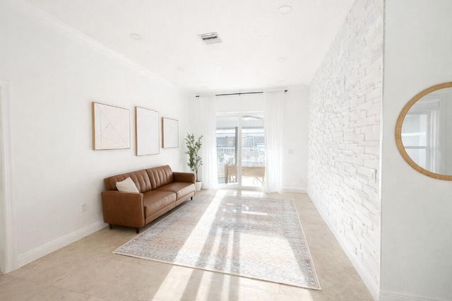 4322 NW 62nd Avenue, Coral Springs, FL 33067