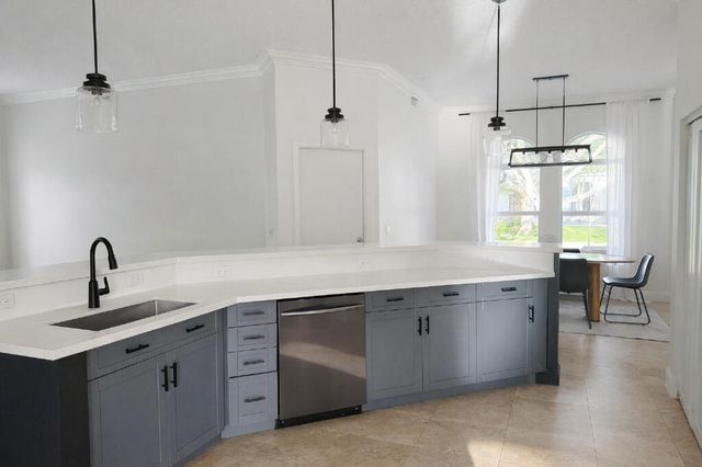 4322 NW 62nd Avenue, Coral Springs, FL 33067