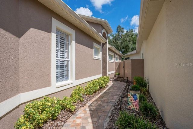 5116 FAIRWAY ONE DRIVE, Valrico, FL 33596