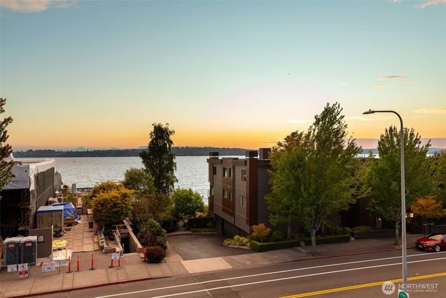 832 Lake Street S, Kirkland, WA 98033