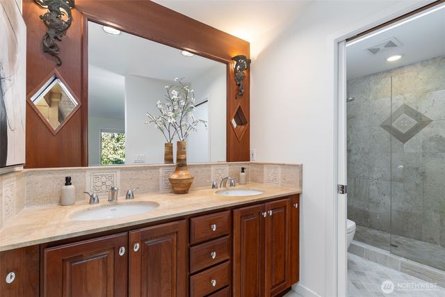 832 Lake Street S, Kirkland, WA 98033