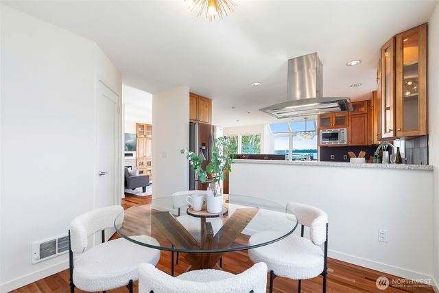832 Lake Street S, Kirkland, WA 98033