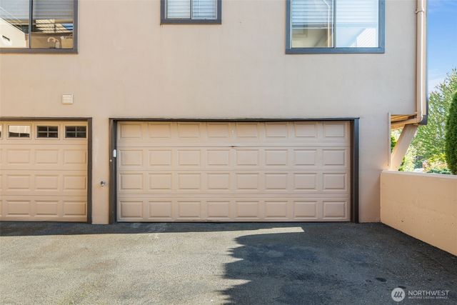 832 Lake Street S, Kirkland, WA 98033