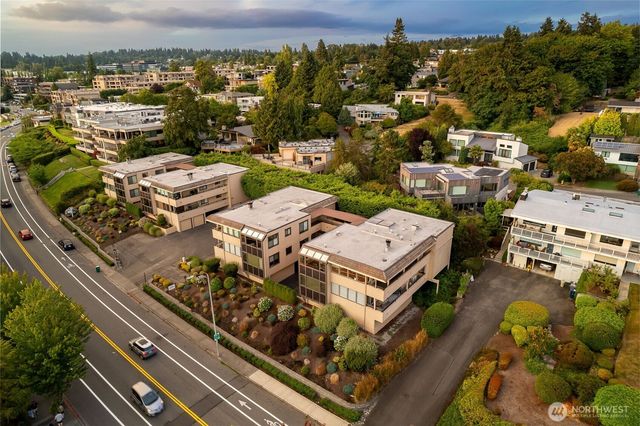 832 Lake Street S, Kirkland, WA 98033
