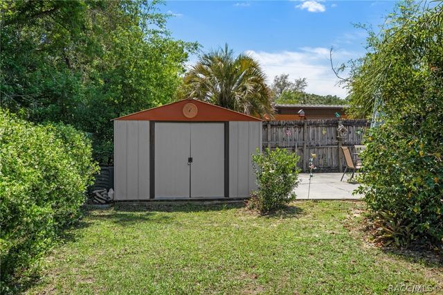 7510 W Otter Street, Homosassa, FL 34446