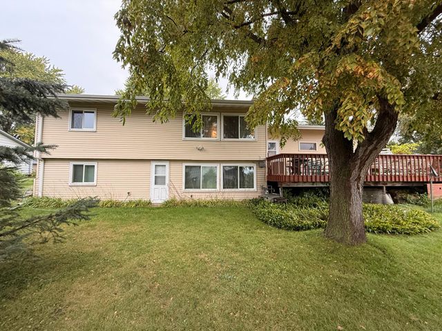 8534 195th Street W, Lakeville, MN 55044