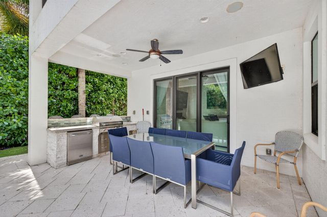 8222 Bradford Way, Parkland, FL 33076