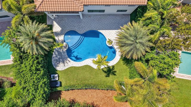 8222 Bradford Way, Parkland, FL 33076