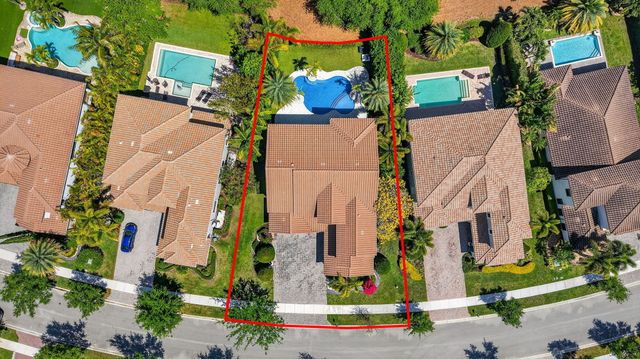 8222 Bradford Way, Parkland, FL 33076