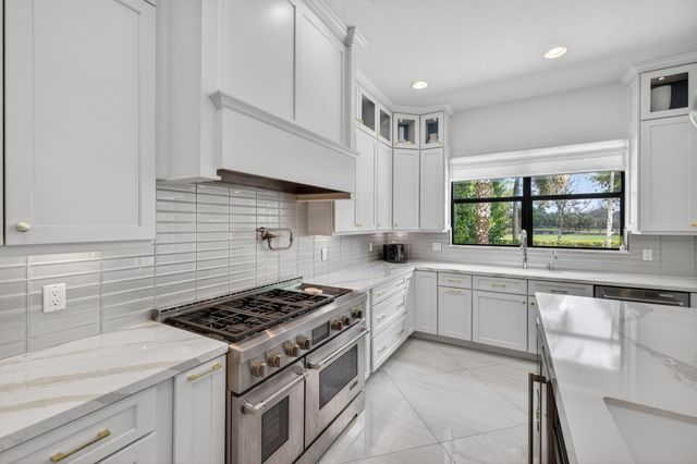 8222 Bradford Way, Parkland, FL 33076