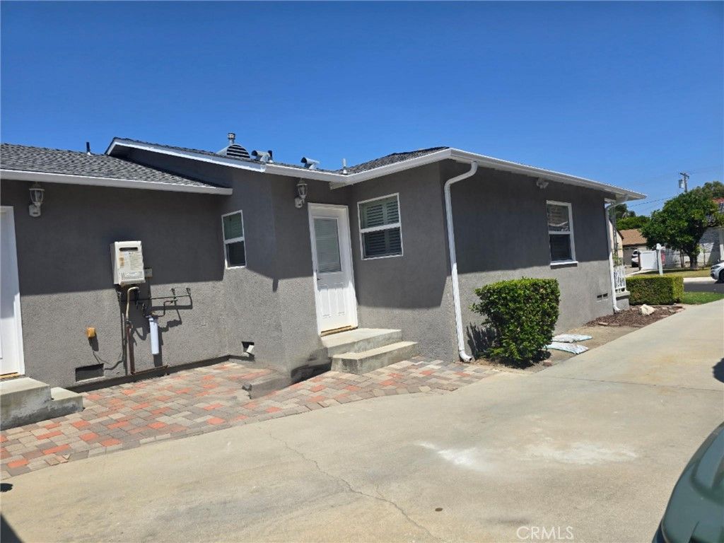 Image 17 of property listing at 10613 Shellyfield, Downey, CA 90241