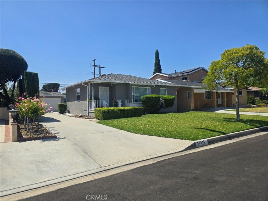 Image 19 of property listing at 10613 Shellyfield, Downey, CA 90241