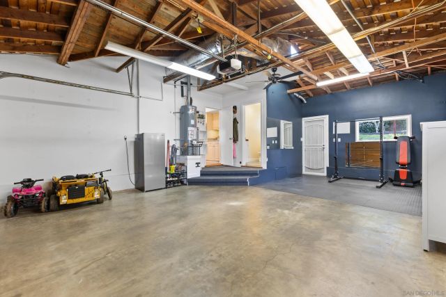 9313 Christina Ln, Lakeside, CA 92040