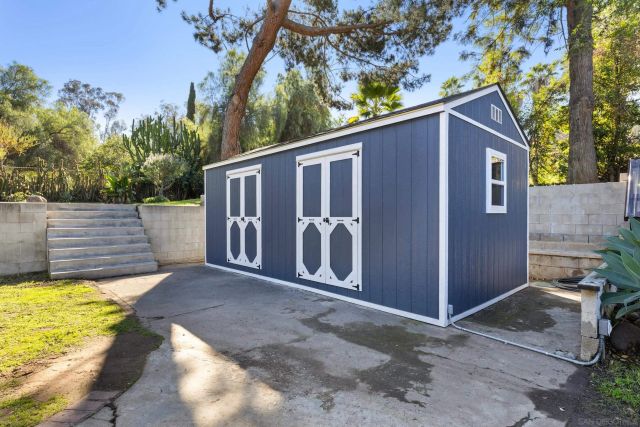 9313 Christina Ln, Lakeside, CA 92040