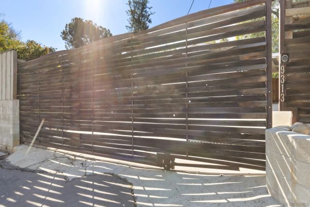 9313 Christina Ln, Lakeside, CA 92040