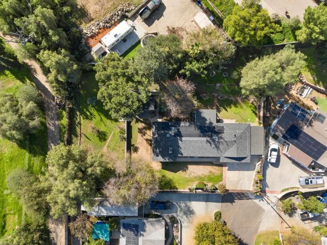 9313 Christina Ln, Lakeside, CA 92040