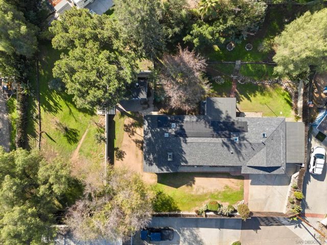 9313 Christina Ln, Lakeside, CA 92040