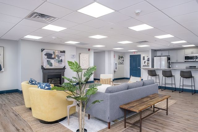 2 Hotel Ave ONE-BED, Peabody, MA 01960