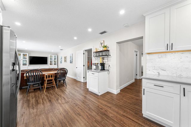 5587 3rd Road, Lake Worth, FL 33467