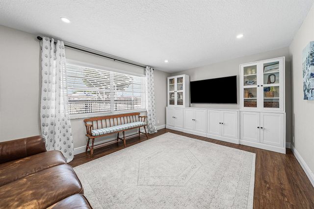 5587 3rd Road, Lake Worth, FL 33467