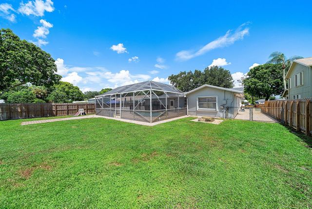 5587 3rd Road, Lake Worth, FL 33467