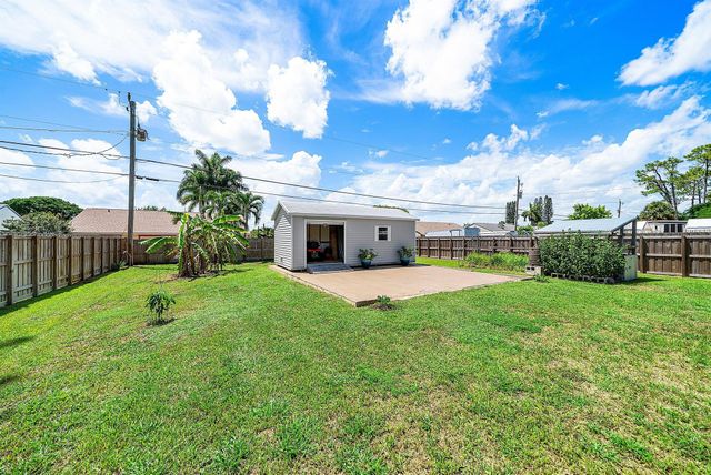 5587 3rd Road, Lake Worth, FL 33467