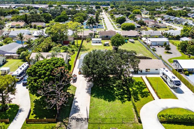 5587 3rd Road, Lake Worth, FL 33467