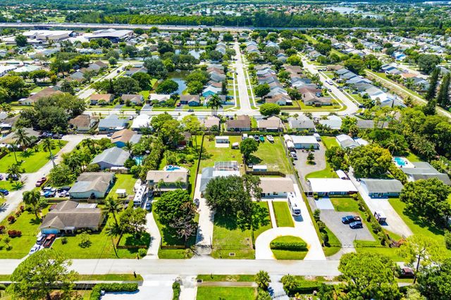 5587 3rd Road, Lake Worth, FL 33467