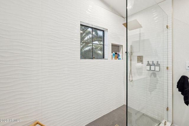 4376 E Anderson Drive, Phoenix, AZ 85032