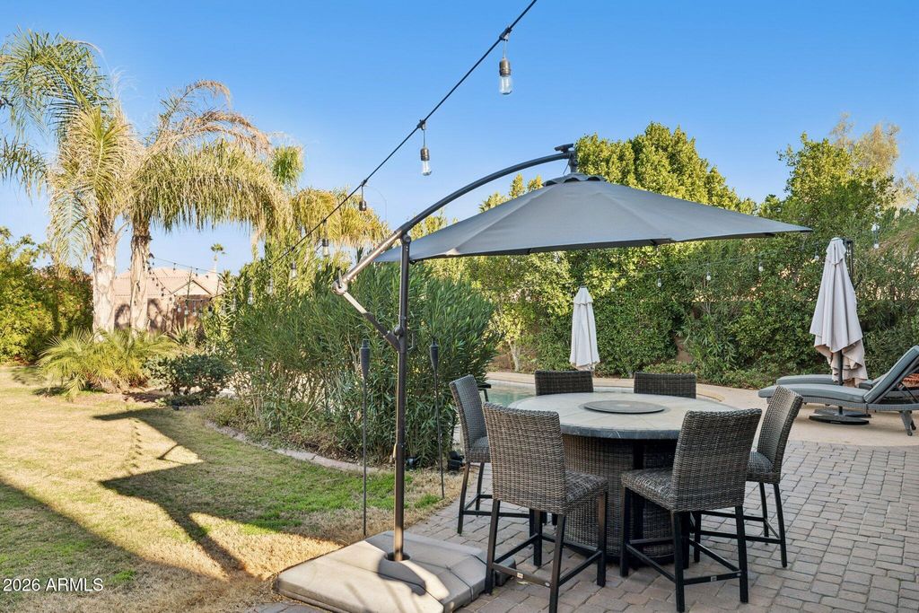 Image 28 of property listing at 4376 E Anderson Drive, Phoenix, AZ 85032