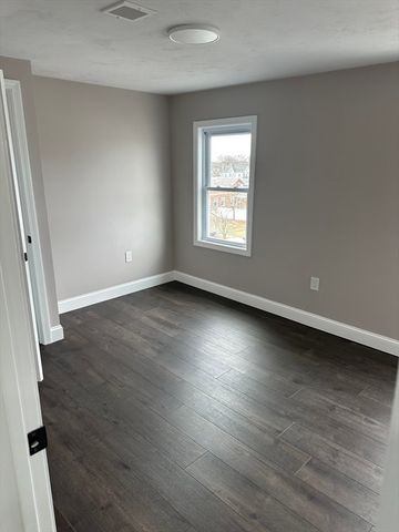 24 East Chestnut St, Brockton, MA 02301