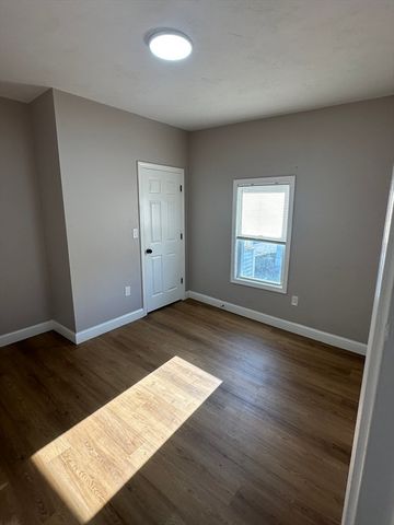 24 East Chestnut St, Brockton, MA 02301