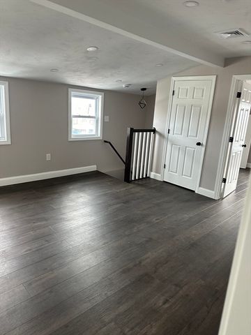 24 East Chestnut St, Brockton, MA 02301