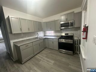 367 27th Street 2, Paterson, NJ 07514