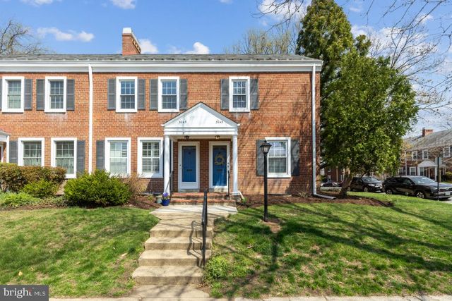 3045 S ABINGDON ST, Arlington, VA 22206