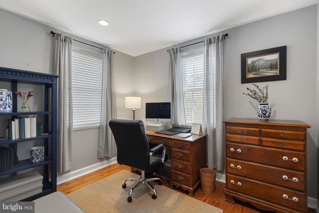 3045 S ABINGDON ST, Arlington, VA 22206