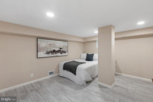 3045 S ABINGDON ST, Arlington, VA 22206