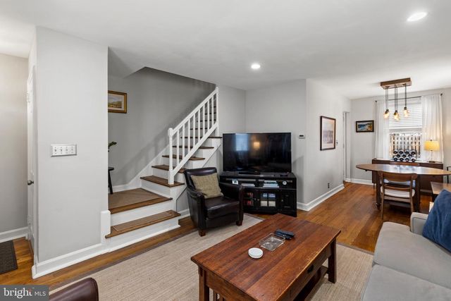 3045 S ABINGDON ST, Arlington, VA 22206